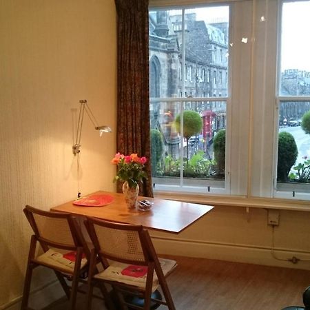 Royal Mile Apartment, 1 Minute From The Castle. Edinburgh Dış mekan fotoğraf