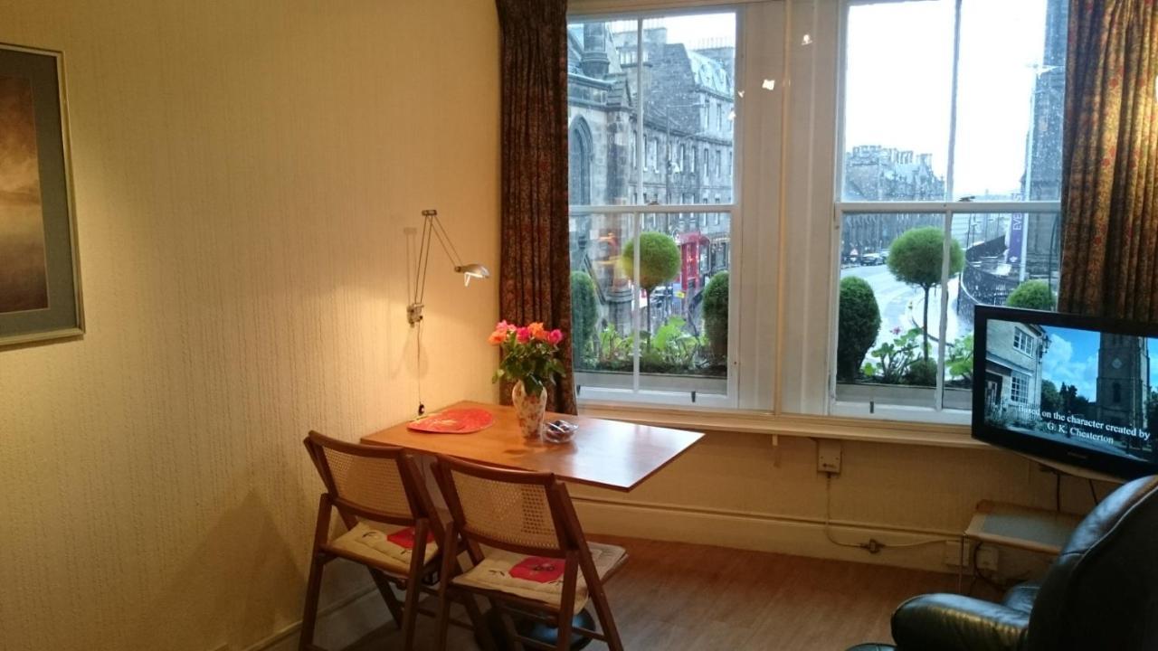 Royal Mile Apartment, 1 Minute From The Castle. Edinburgh Dış mekan fotoğraf