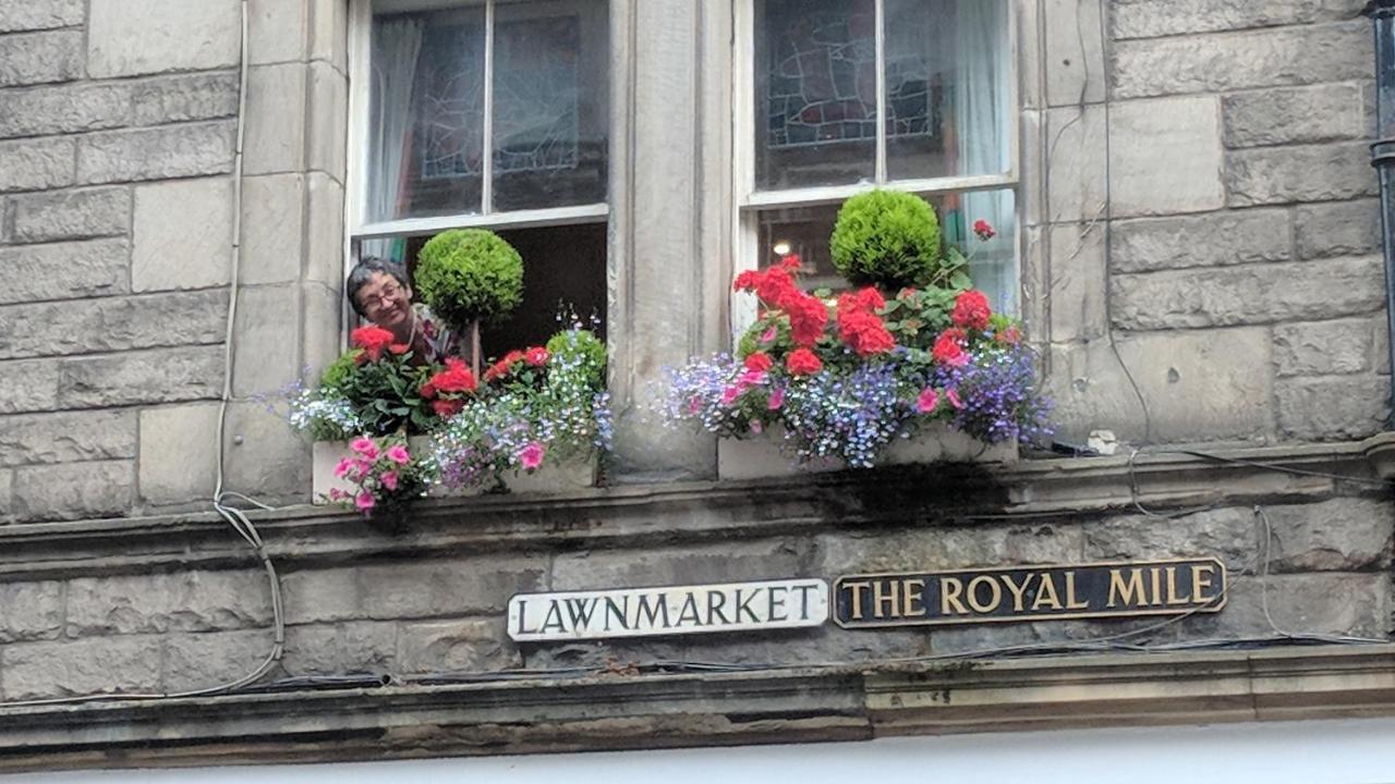 Royal Mile Apartment, 1 Minute From The Castle. Edinburgh Dış mekan fotoğraf